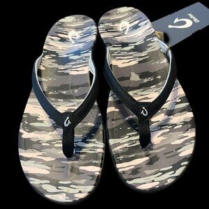 NIB! Women's Ho'opio Hau Black / Wai Camo ZL618